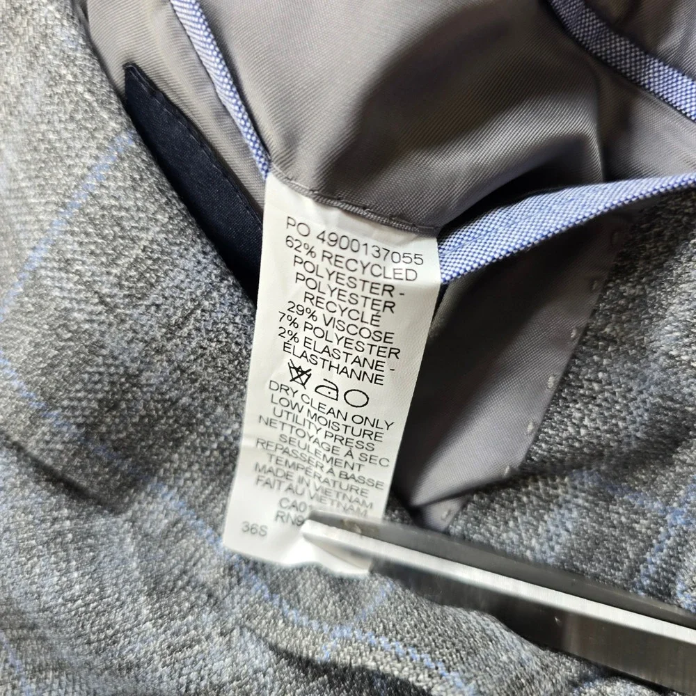 Tommy Hilfiger Modern-Fit Plaid Sport Coat Mens 36S Grey TH Flex Conrad $295 NEW
